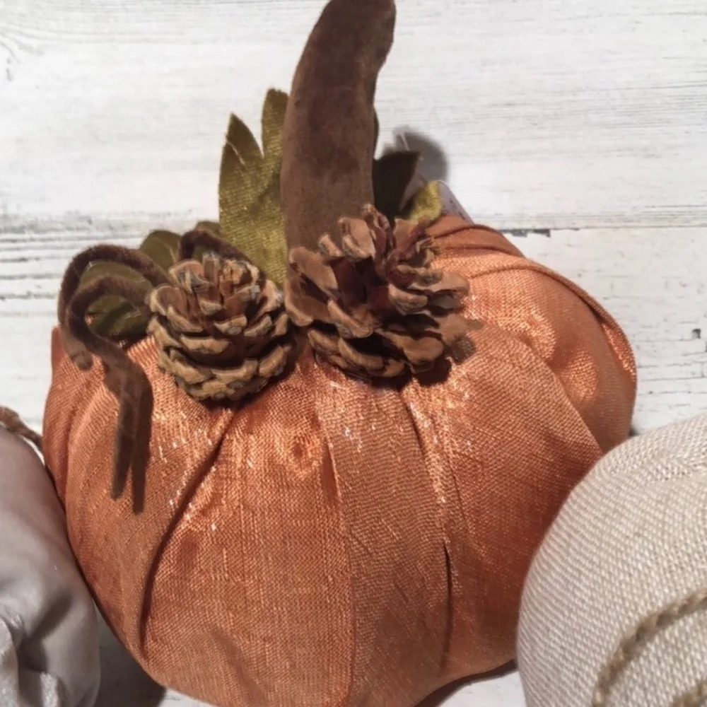 HOST PICK 🎉Rustic soft burlap & fabric pumpkins